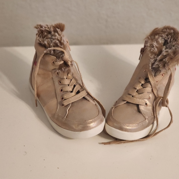 Justice brand size 4 - Picture 1 of 6